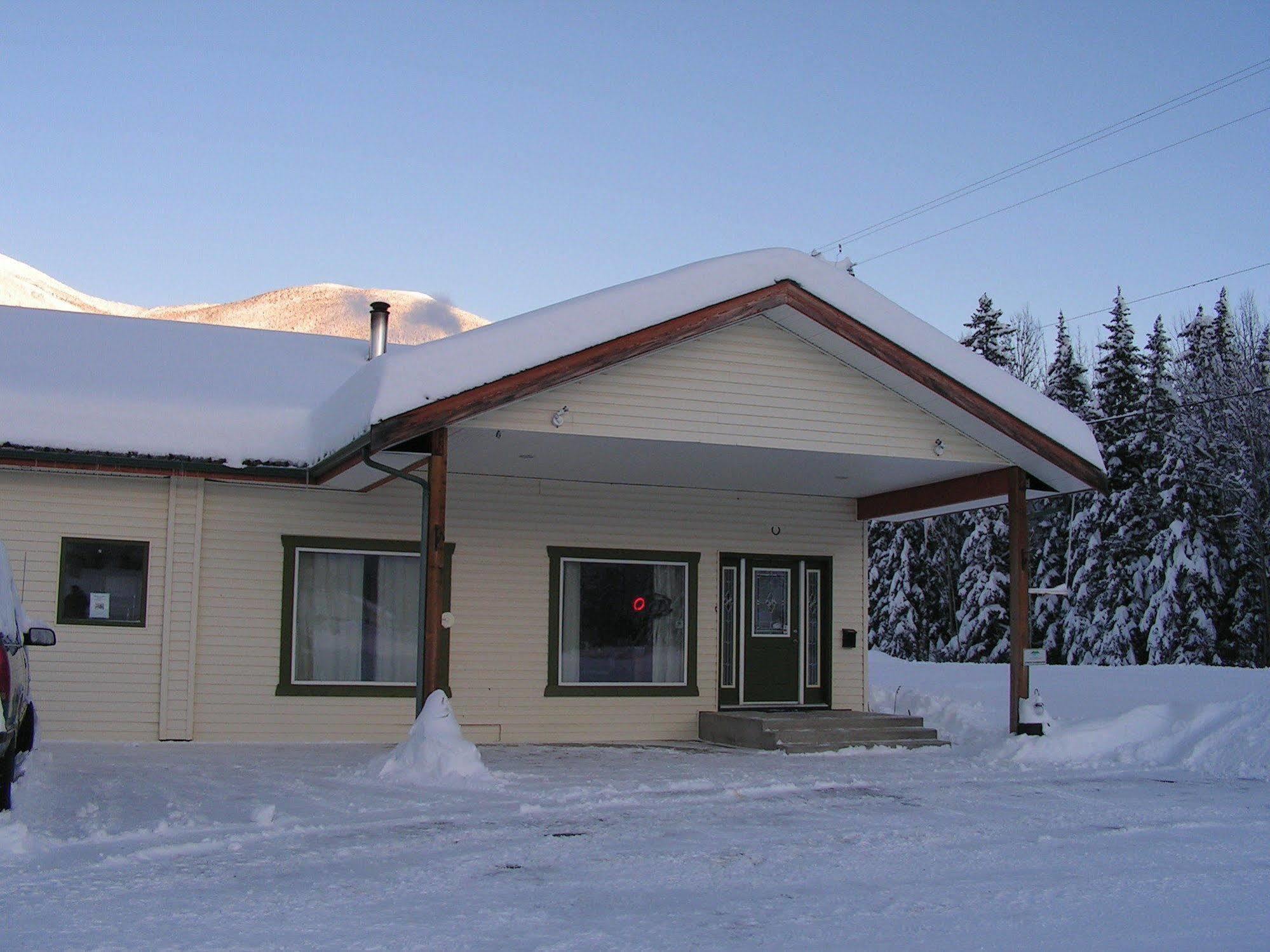Bell Mountain Motel Mcbride 外观 照片
