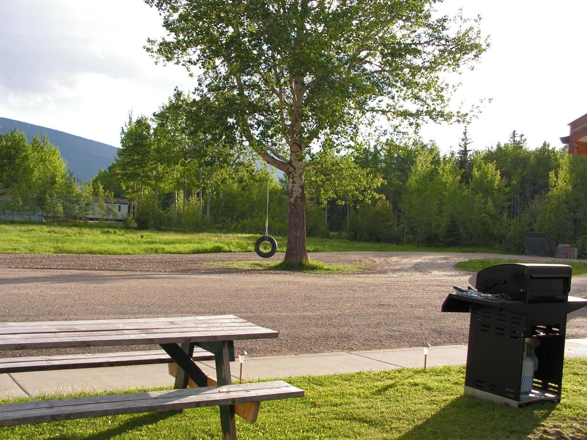 Bell Mountain Motel Mcbride 外观 照片