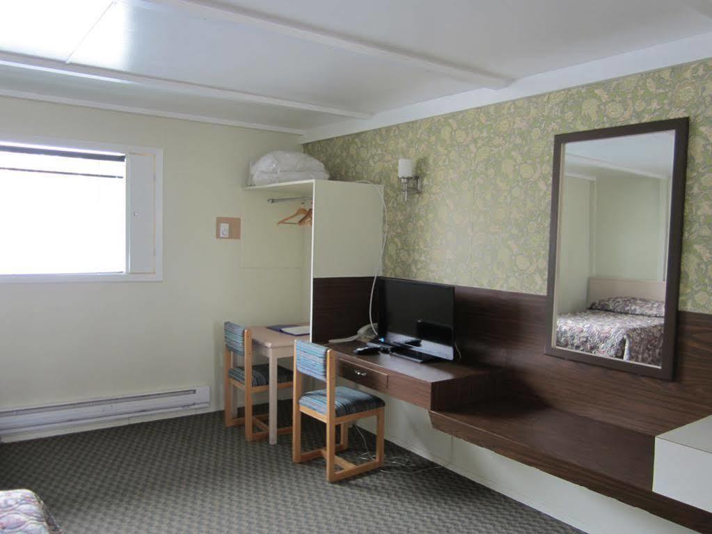 Bell Mountain Motel Mcbride 外观 照片