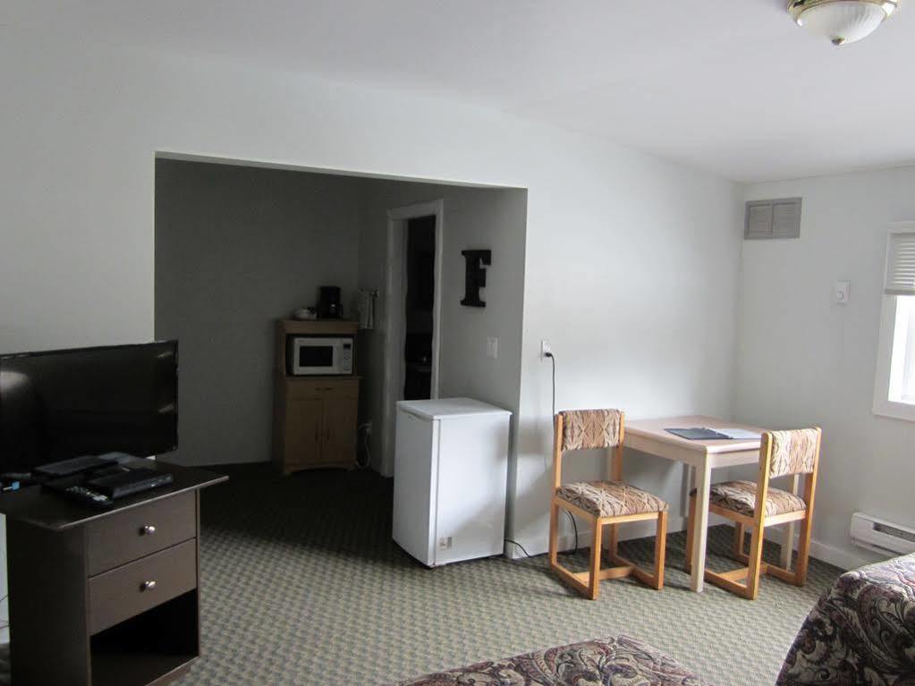 Bell Mountain Motel Mcbride 外观 照片