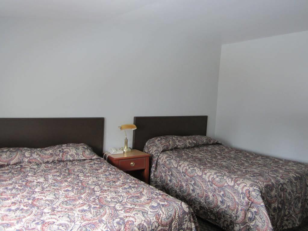 Bell Mountain Motel Mcbride 外观 照片